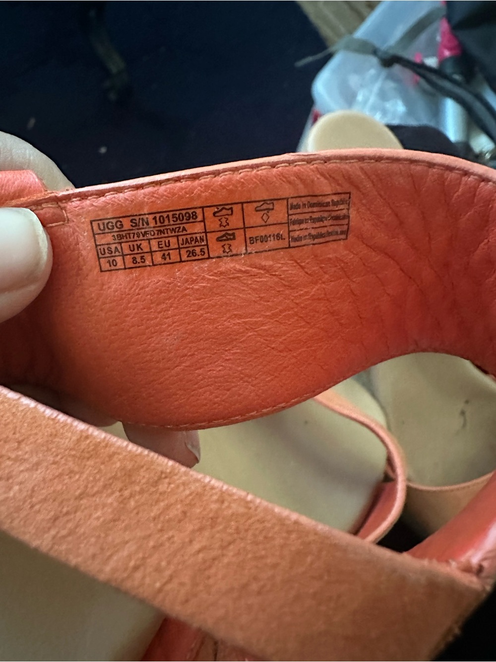 UGG Women's Orange Slingback Sandals size 10, pre owned - Picture 5 of 5